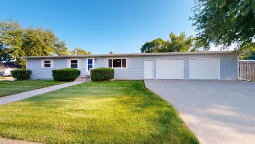 621 22nd St, Gothenburg, NE, 69138-1131 | Card Image
