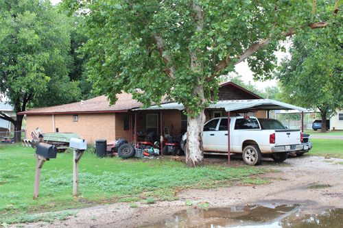 610 Se 3rd St, Knox City, TX, 79529-2028 | Card Image