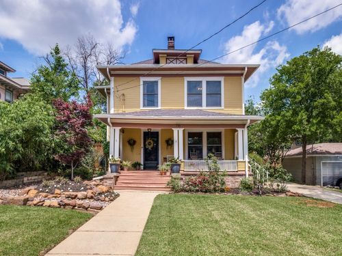 716 W Oak St, Denton, TX, 76201-4035 | Card Image