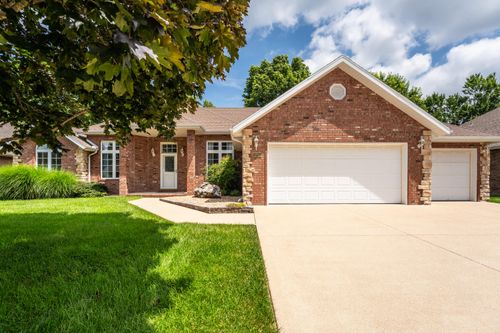 3755 W Eaglecrest St, Battlefield, MO, 65619-8260 | Card Image