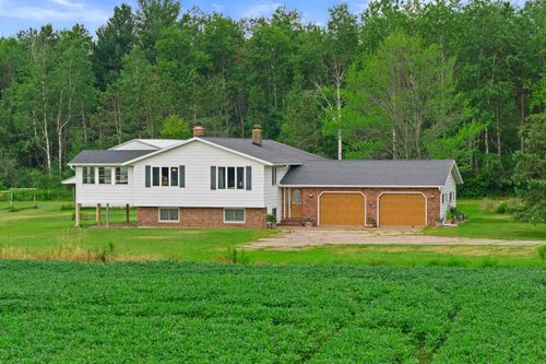 3877 Town Hall Rd, WISCONSIN RAPIDS, WI, 54495-9271 | Card Image
