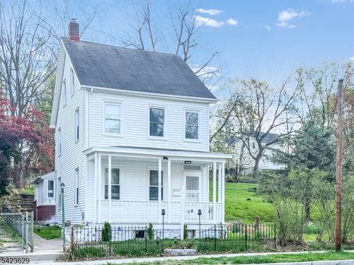 564 Warren St, Phillipsburg, NJ, 08865-3231 | Card Image