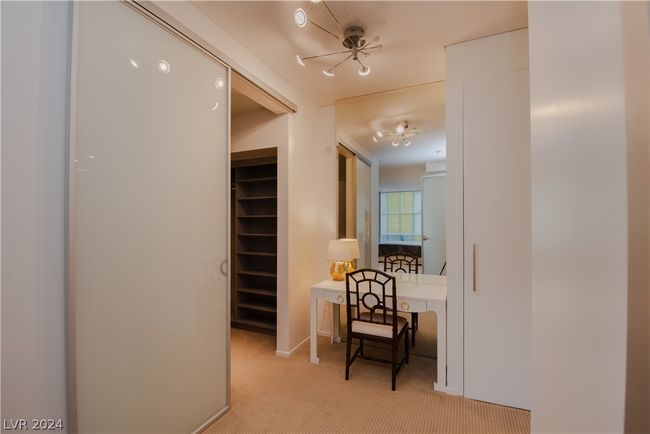 UNIT-3207 - 3722 Las Vegas Blvd, Home with 3 bedrooms, 2 bathrooms and null parking in Las Vegas NV | Image 8