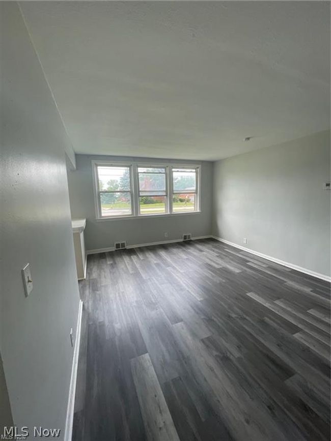 1 2027 Warrensville Center Road, Sold in South Euclid Zoocasa