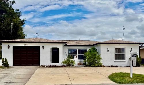 8345 Fox Hollow Dr, PORT RICHEY, FL, 34668-4211 | Card Image