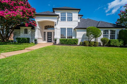4304 Green Meadow St E, Colleyville, TX, 76034-3921 | Card Image