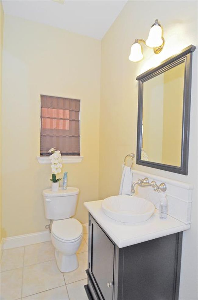 Powder room | Image 15