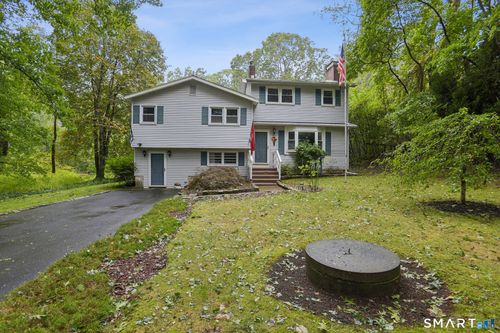 15 Hunters Path, Clinton, CT, 06413-1827 | Card Image