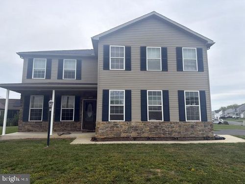 161 Paradise View Dr, GREENCASTLE, PA, 17225-8211 | Card Image