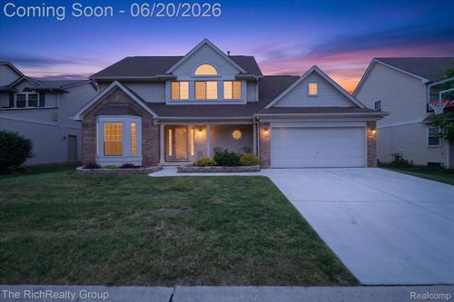 47185 Scarlet Dr S, Novi, MI, 48374-3446 | Card Image