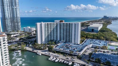 apt-229-100 Bayview Dr, Sunny Isles Beach, FL, 33160-5319 | Card Image