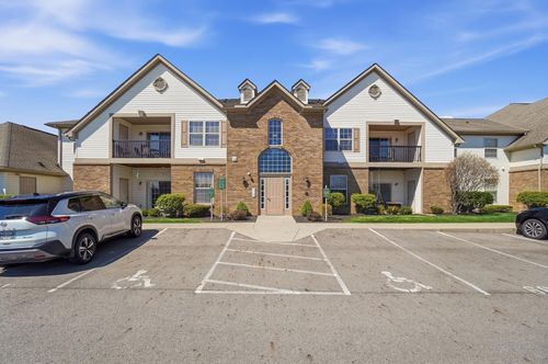 675 Hidden Springs Dr, Lewis Center, OH, 43035-7293 | Card Image