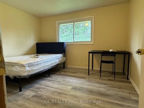room-384 Albert St, Waterloo, ON, N2L3V1 | Card Image