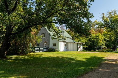 N9290 Riverview Rd, Birnamwood, WI, 54414-9045 | Card Image