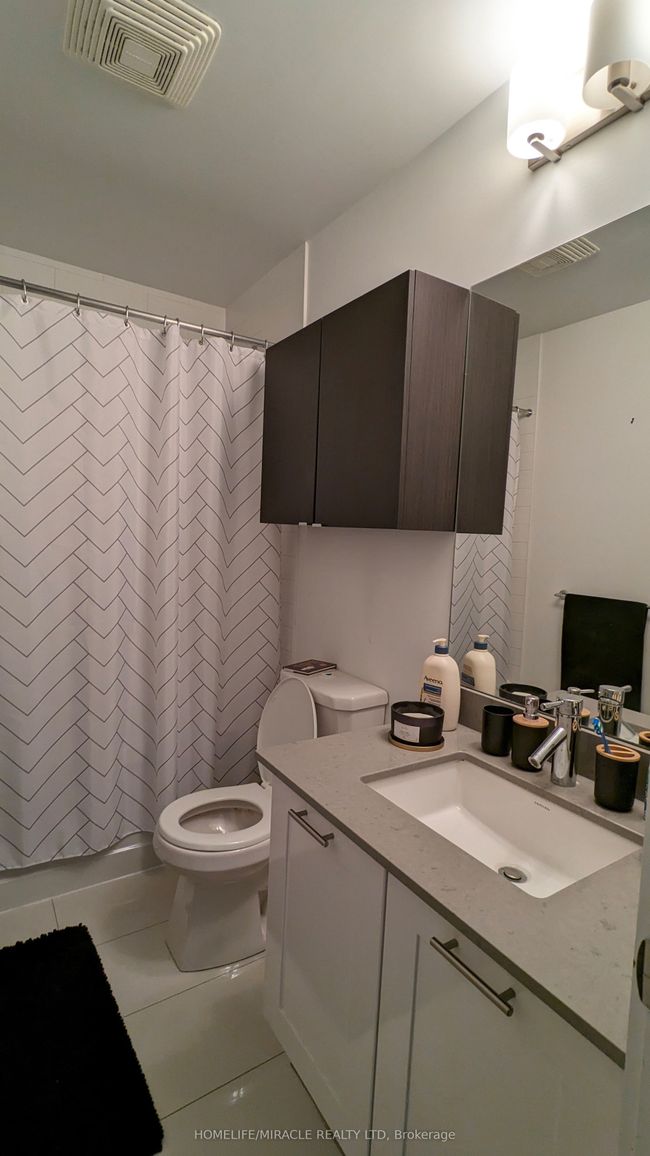 2008 - 20 Bruyeres Mews, Condo with 2 bedrooms, 1 bathrooms and null parking in Toronto ON | Image 10