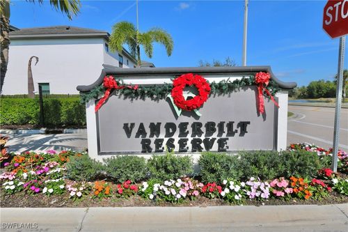 7352 Rockefeller Dr, NAPLES, FL, 34119-9847 | Card Image