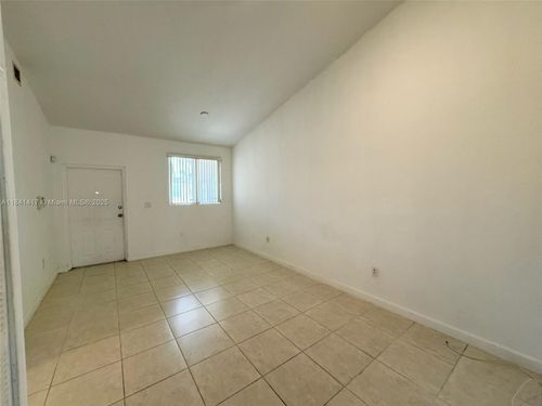unit-204-2460 Se 16th Ter, Homestead, FL, 33035-2479 | Card Image
