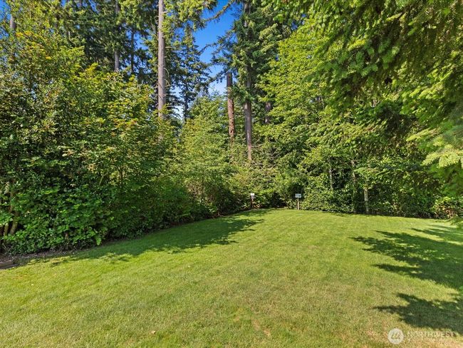 Community trails just to the right of the house | Image 34