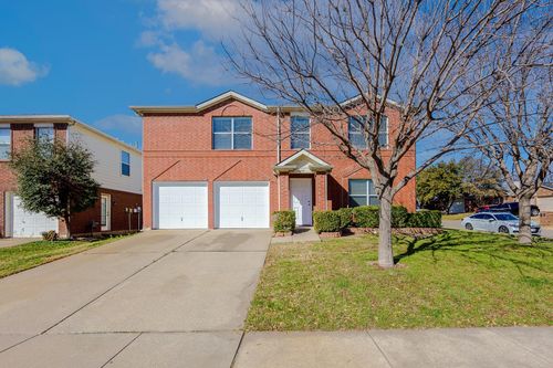 8529 Prairie Dawn Dr, Fort Worth, TX, 76131-5351 | Card Image