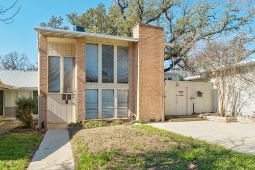 121 Scott St, San Marcos, TX, 78666-4323 | Card Image