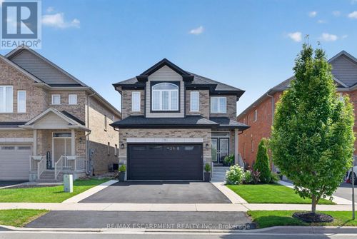 5 Narbonne Crescent, Hamilton (Stoney Creek Mountain), ON, L8G0J8 | Card Image