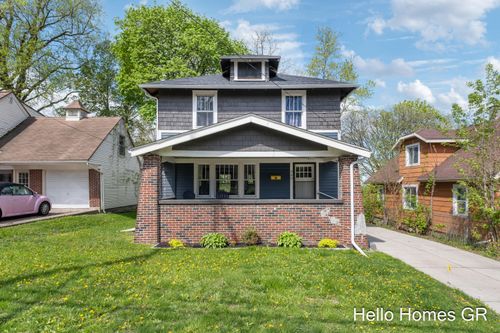 949 College Ave, Grand Rapids, MI, 49503-1773 | Card Image