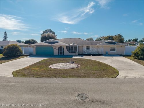 2323 Pinewood Blvd, Sebring, FL, 33870-1883 | Card Image