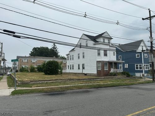 82 Montclair Ave, Paterson, NJ, 07503-2443 | Card Image