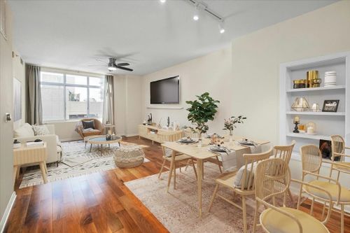 apt-817-54 Rainey St, Austin, TX, 78701-4394 | Card Image