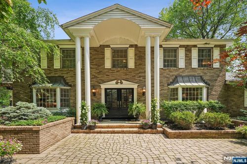 63 Stony Brook Rd, Montville, NJ, 07045-9756 | Card Image