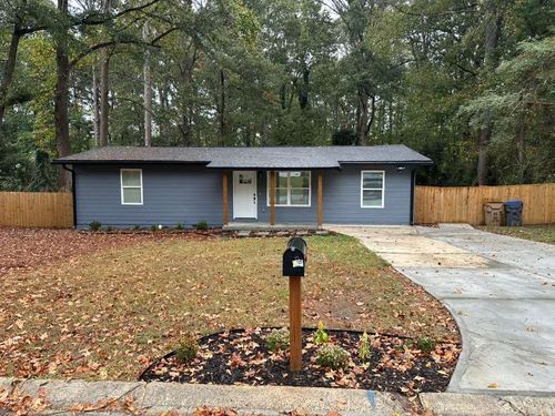 6376 Hollywood Dr, Forest Park, GA, 30297-3454 | Card Image