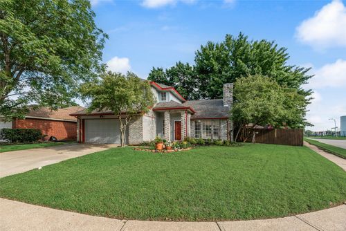 2871 Red Oak Dr, Grand Prairie, TX, 75052-4477 | Card Image