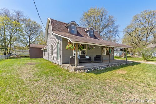 1007 4th St, Greenville, MI, 48838-1365 | Card Image