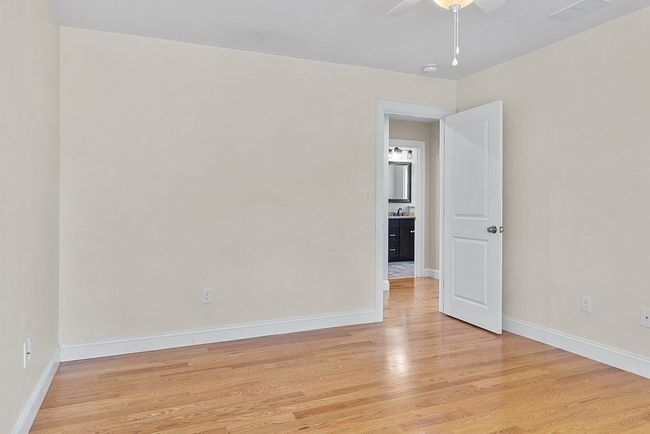 2 - 24 Church St, House attached with 4 bedrooms, 4 bathrooms and 2 parking in Wakefield MA | Image 19