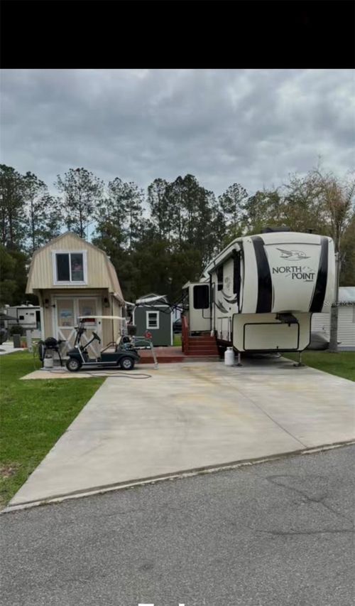 99-2905 Ne 104th Ave, SILVER SPRINGS, FL, 34488-8347 | Card Image