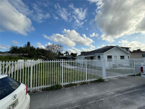 1858-1858 Nw 69th Ter, Miami, FL, 33147-6922 | Card Image