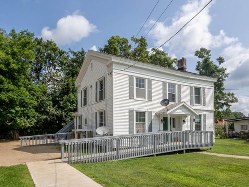621 Oak St, Paw Paw, MI, 49079-1329 | Card Image