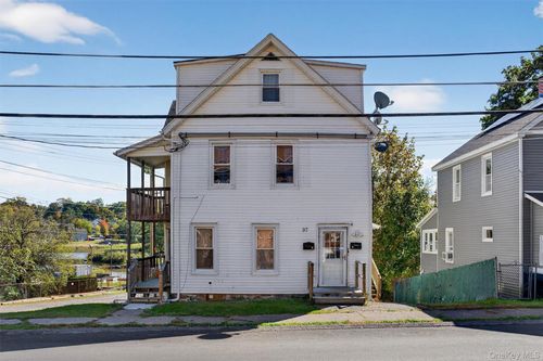 97 S Montgomery St, Walden, NY, 12586-1671 | Card Image