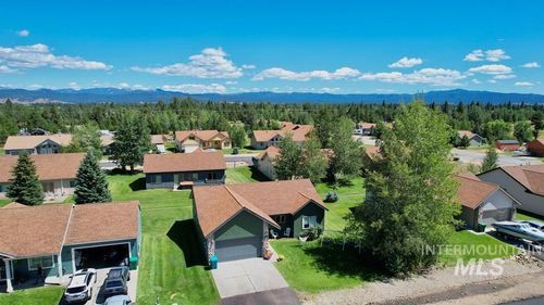 16 Buckskin Dr, Donnelly, ID, 83615-4703 | Card Image