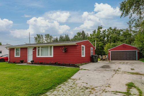 10435 Caddy Lane, Caledonia, WI, 53108 | Card Image