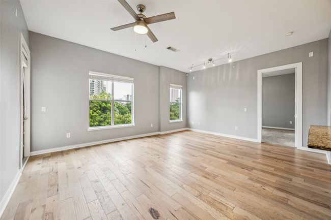 APT-419 - 2950 Mckinney Ave, Condo with 2 bedrooms, 2 bathrooms and null parking in Dallas TX | Image 6