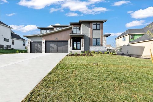 11711 W 181st Ter, Overland Park, KS, 66013-4411 | Card Image