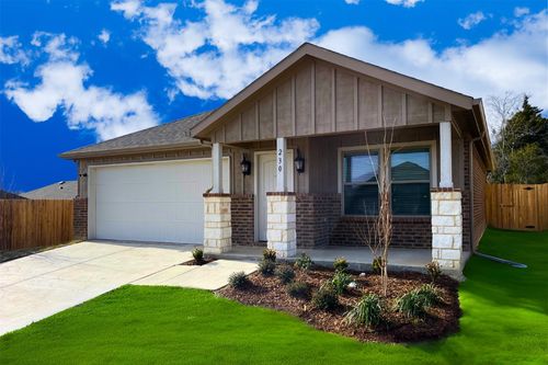 206 Still Glen Dr, Terrell, TX, 75160-4604 | Card Image