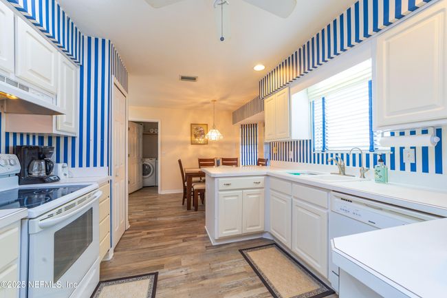 131 Crestwood Dr, House other with 3 bedrooms, 2 bathrooms and null parking in Interlachen FL | Image 24