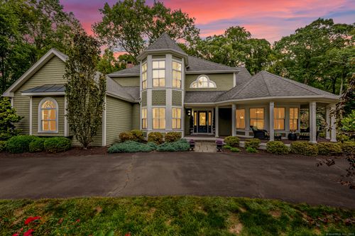 93 Hattertown Rd, Newtown, CT, 06470-2441 | Card Image