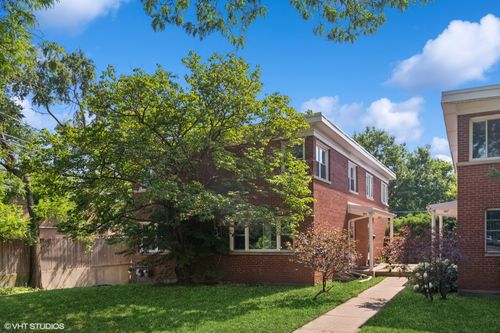 2543 Crawford Ave, Evanston, IL, 60201-4968 | Card Image