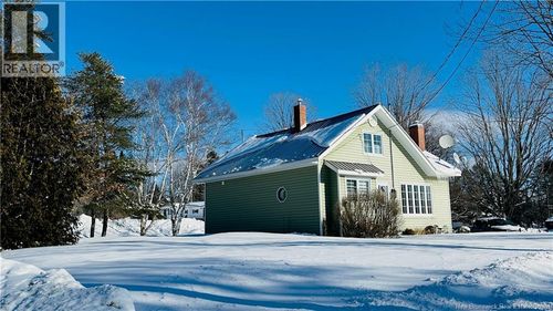 834 Central St, Centreville, NB, E7K2E7 | Card Image