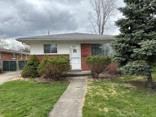 18547 Hillcrest St, Livonia, MI, 48152-3337 | Card Image