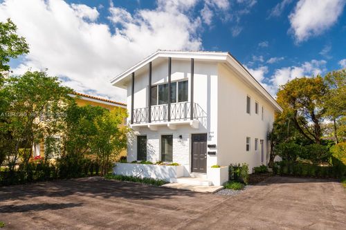 2-2922 S Le Jeune Rd, Coral Gables, FL, 33134-6604 | Card Image