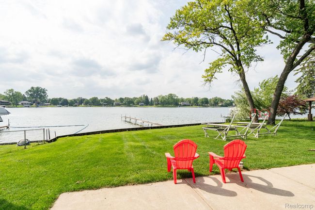 White Lake | Image 31